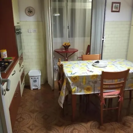 Viale Liberta Bed and Breakfast Giarre